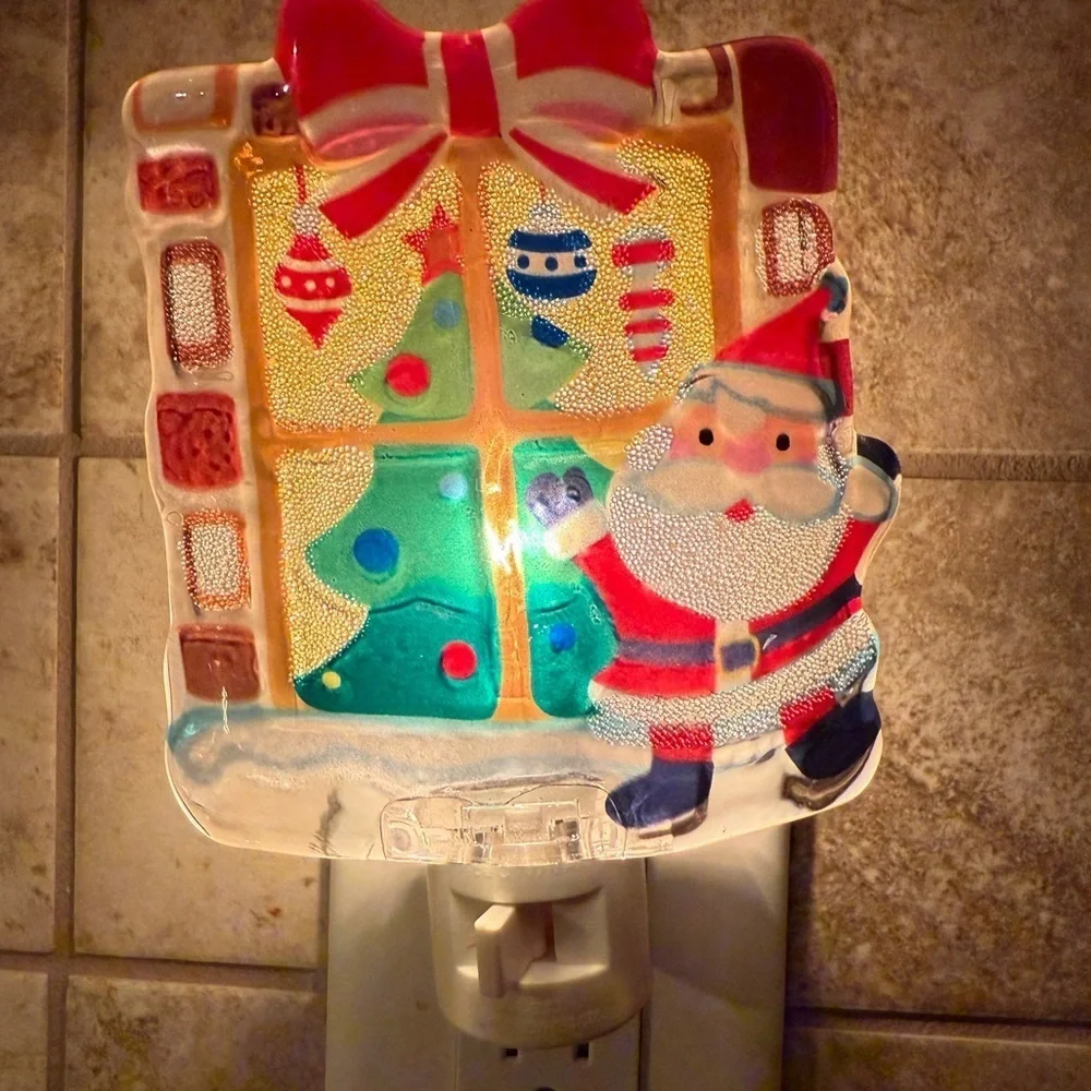 Night LIGHTS IN THE NIGHT Midwest Holly Jolly Santa Night Light Christmas Decor